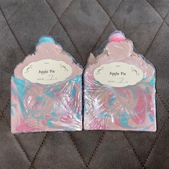 APPLE Pie scented soap, set of 2 (7 oz each approximately) - Picture 1 of 5